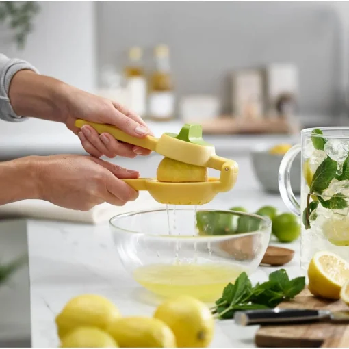 Joseph Joseph JuiceMax Dual Action Citrus Press - Yellow