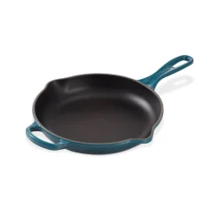 Le Creuset Signature Cast Iron 23cm Round Skillet - Deep Teal