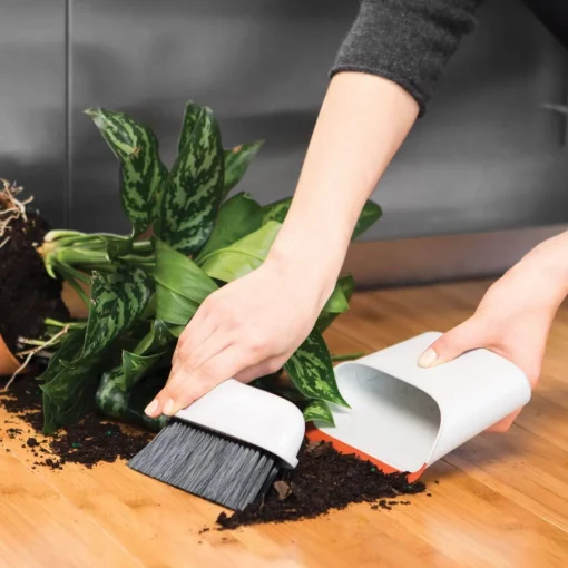 OXO Good Grips Compact Dustpan & Brush Set